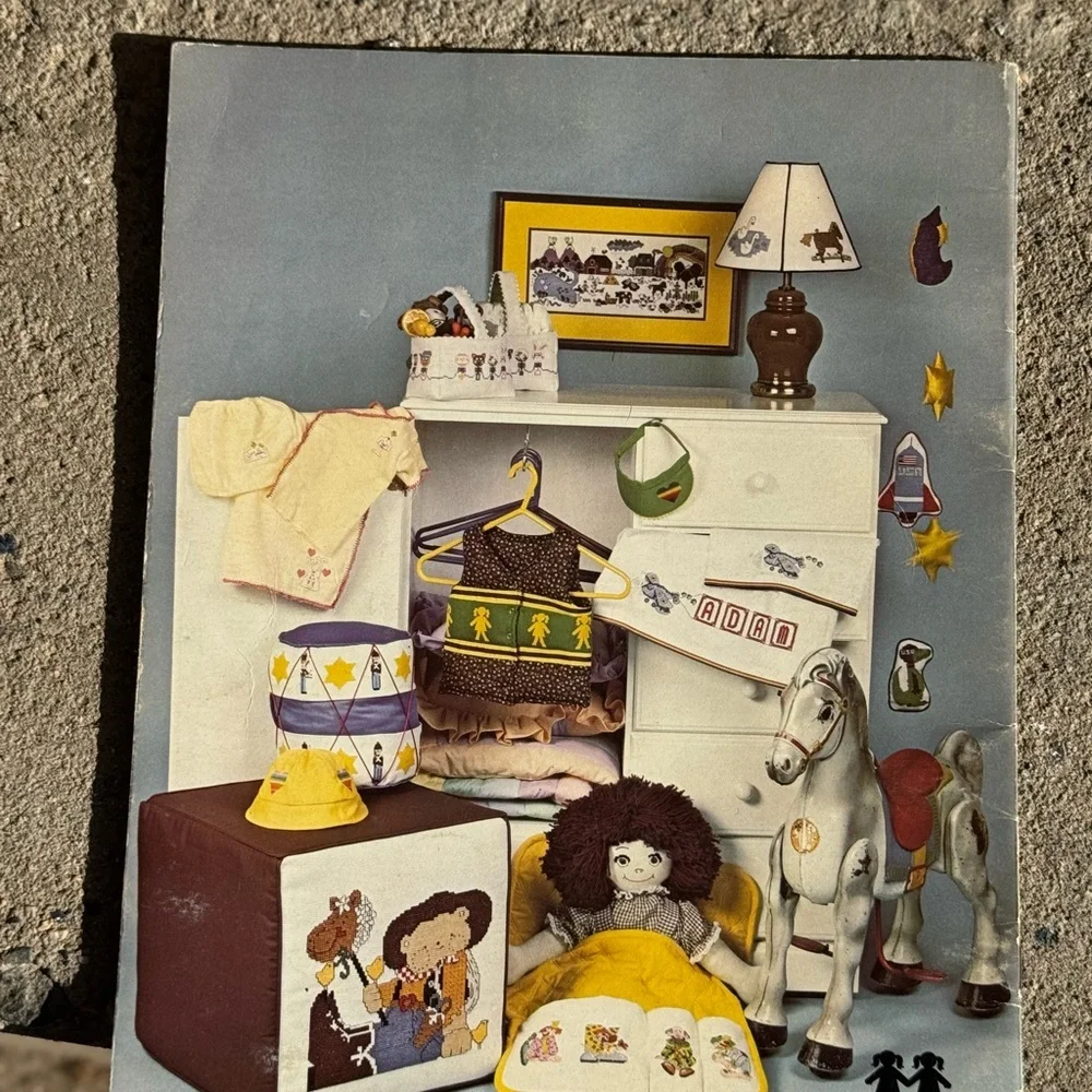 Vintage‎ Cross-Stitch and Quilting Booklet 1981